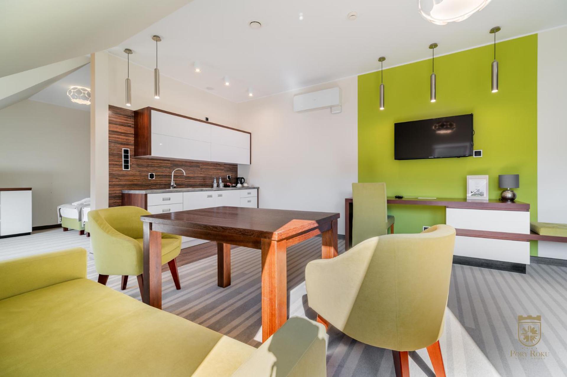 Hotel Pory Roku Czysteblota Ngoại thất bức ảnh