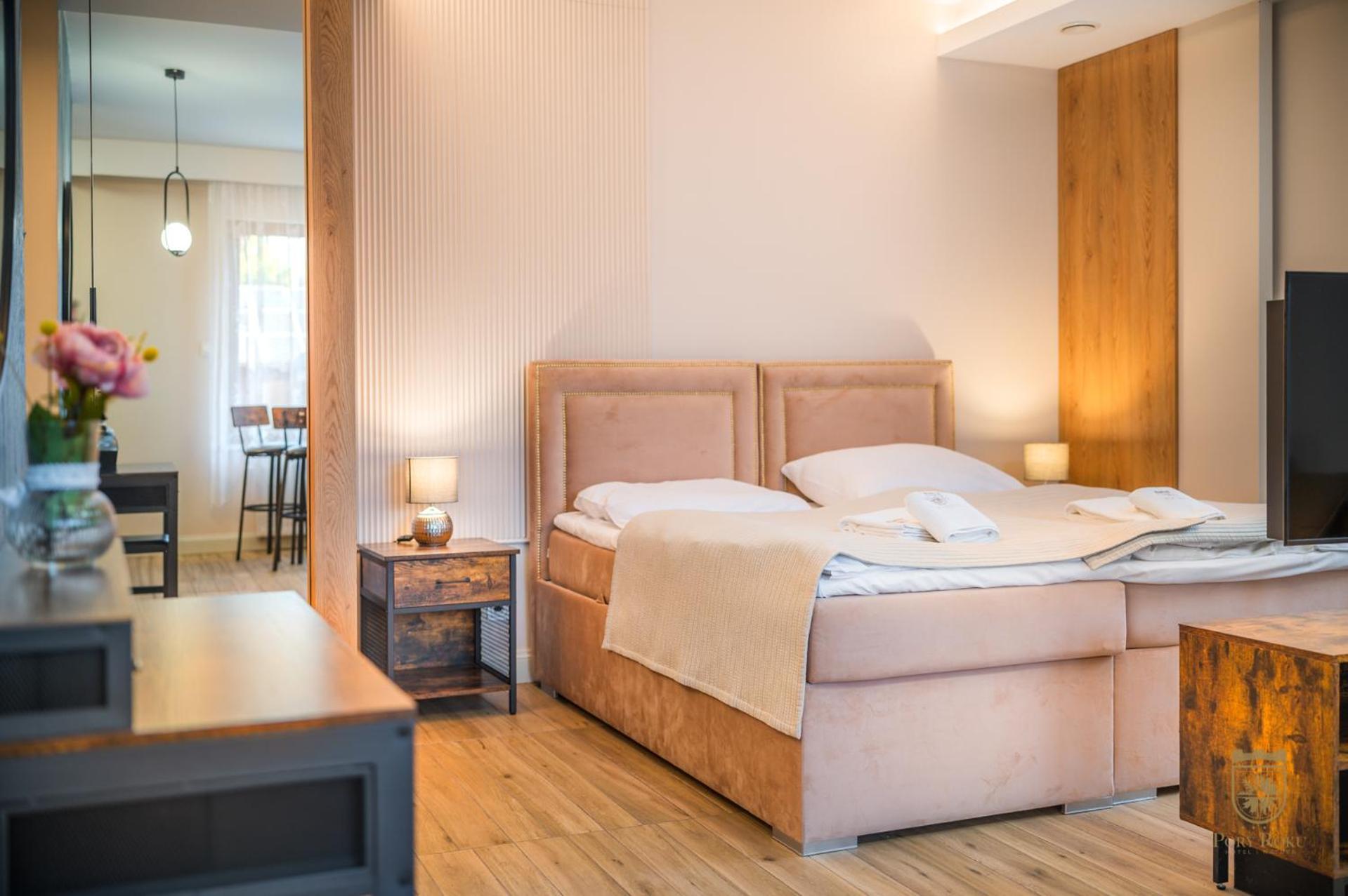 Hotel Pory Roku Czysteblota Ngoại thất bức ảnh