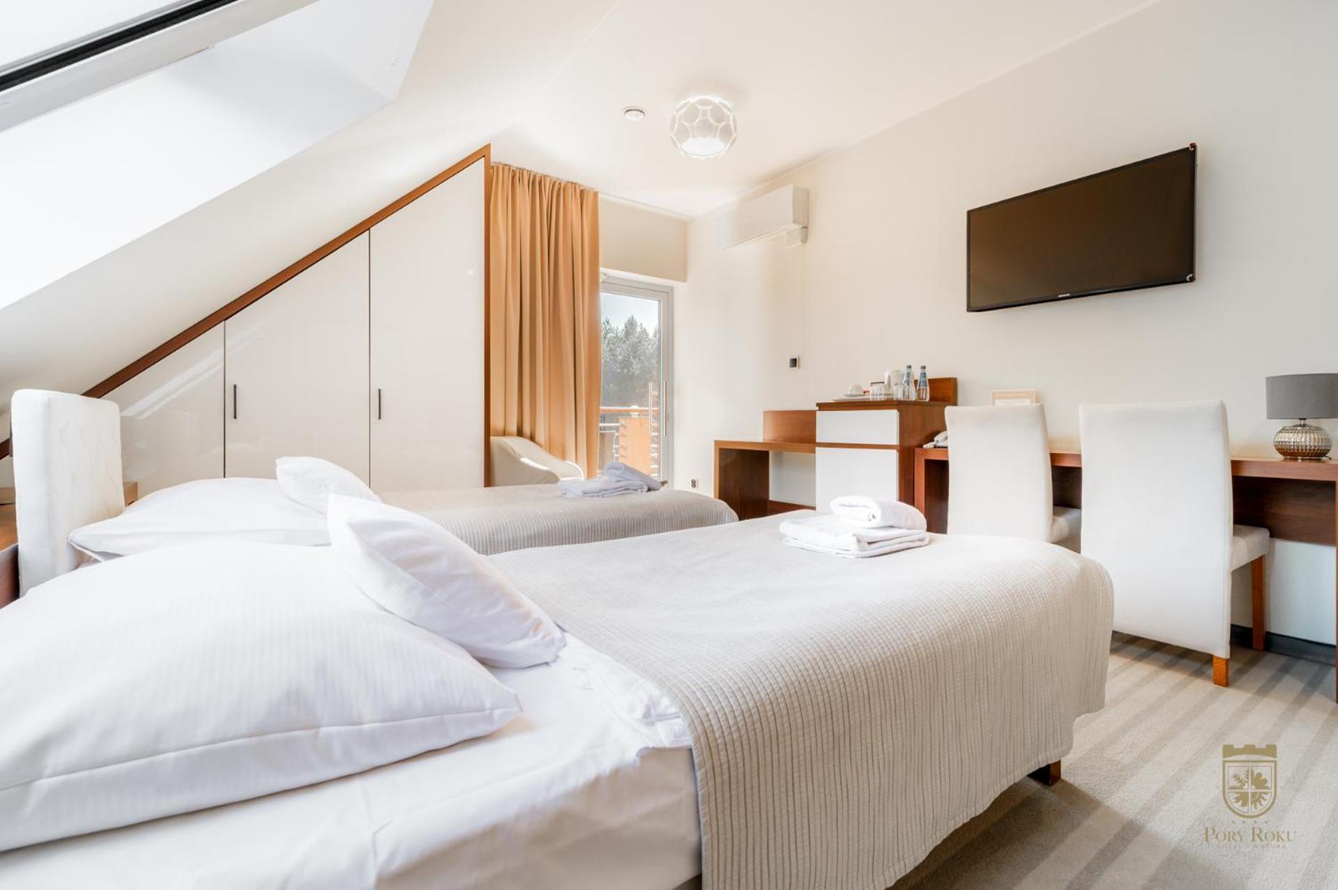 Hotel Pory Roku Czysteblota Ngoại thất bức ảnh